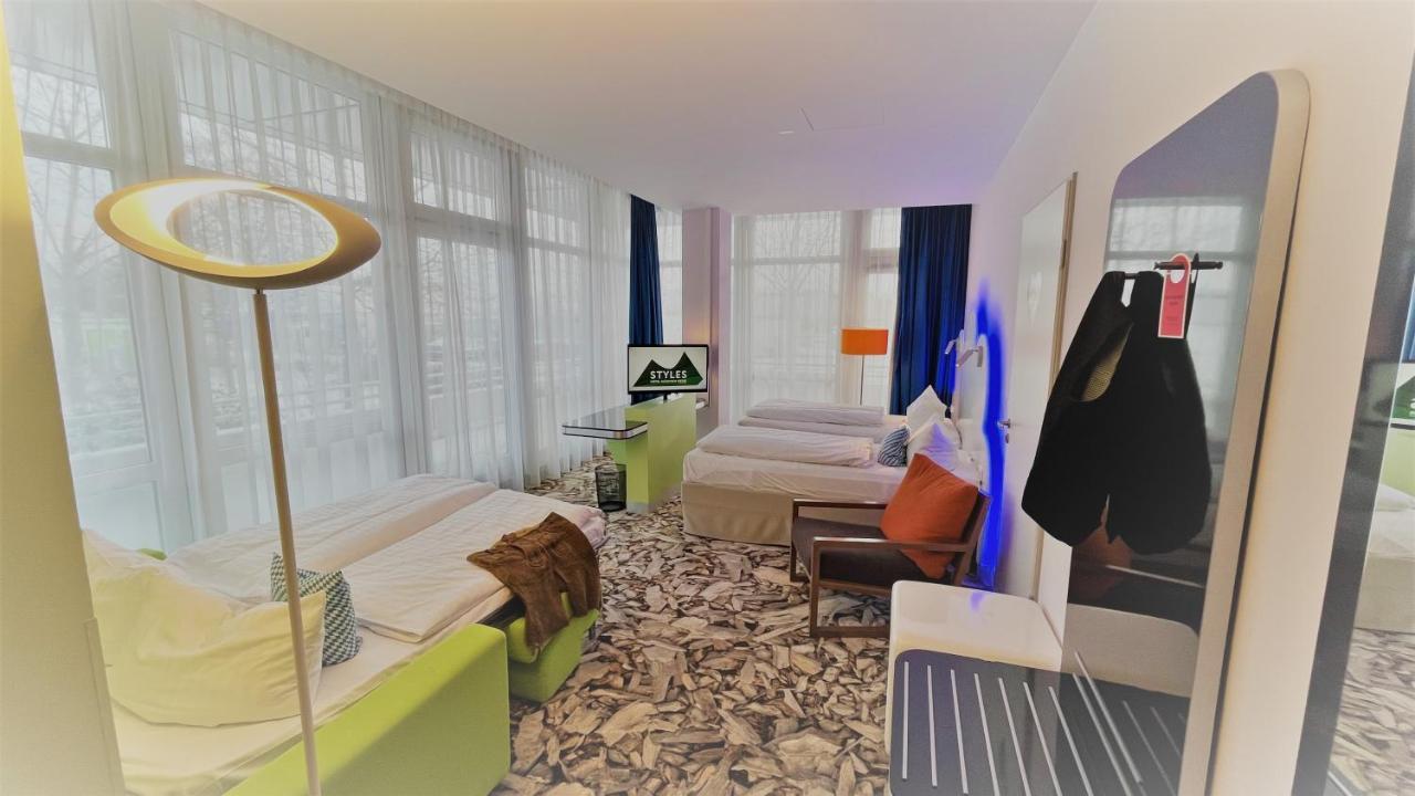Styles Hotel Muenchen Messe Buitenkant foto