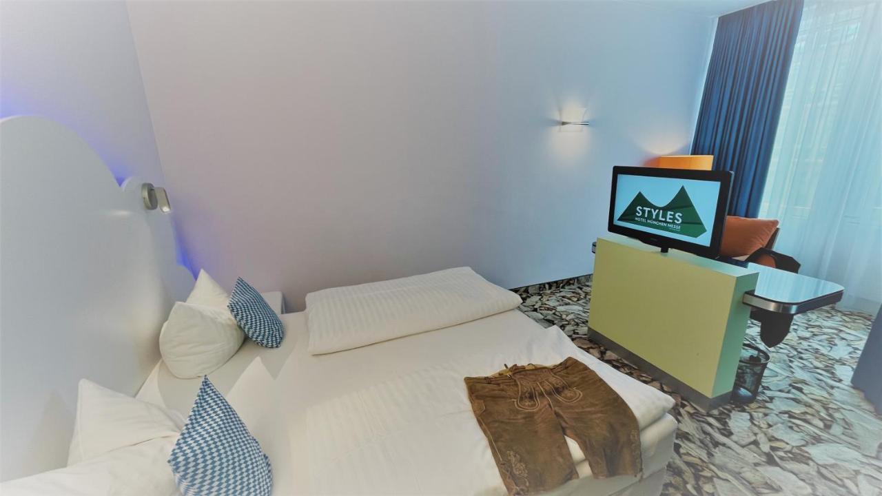 Styles Hotel Muenchen Messe Buitenkant foto