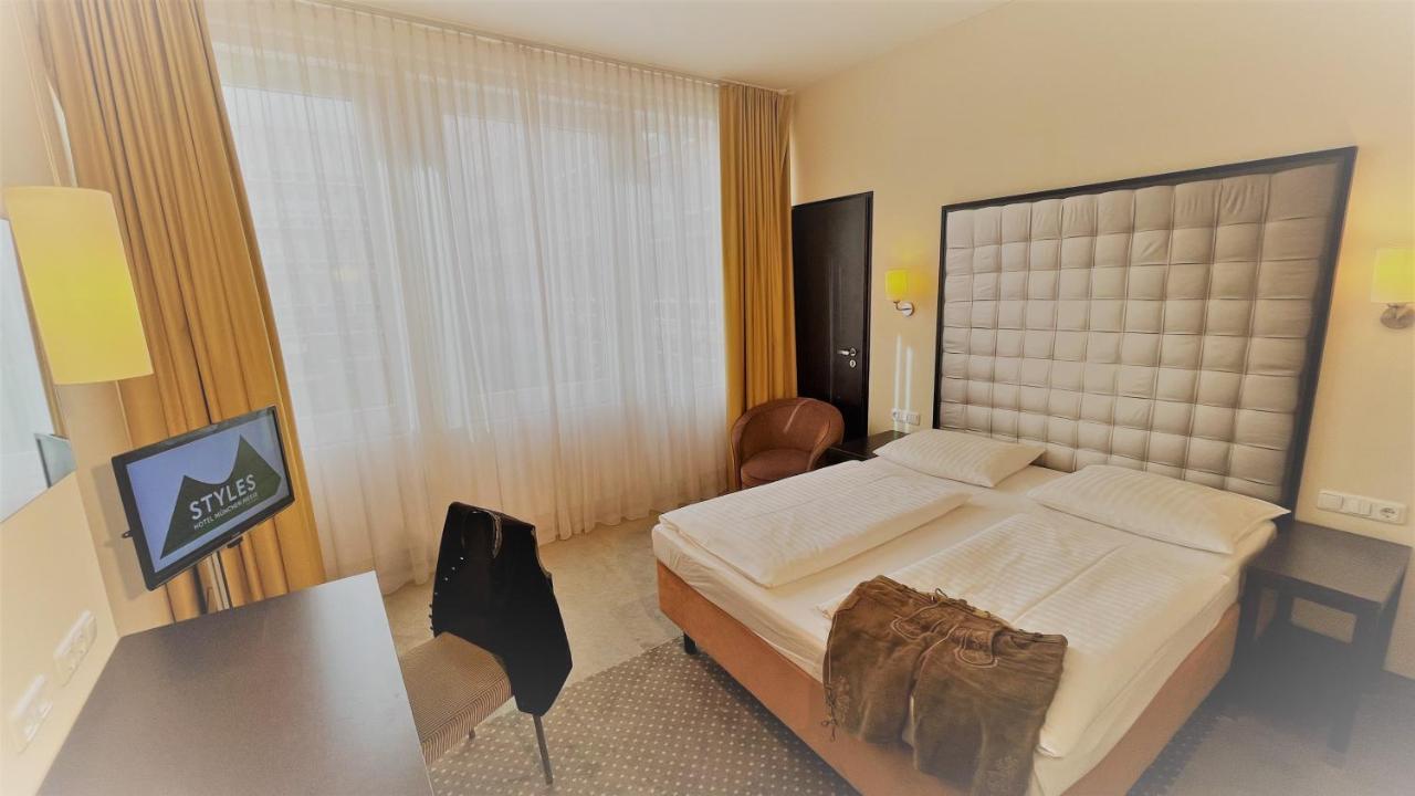 Styles Hotel Muenchen Messe Buitenkant foto