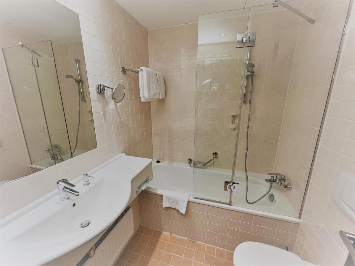Styles Hotel Muenchen Messe Buitenkant foto