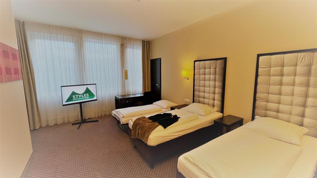 Styles Hotel Muenchen Messe Buitenkant foto